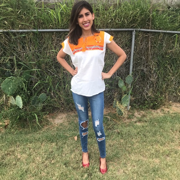 Mexican Chiapas Blouse - Picture 2 of 3